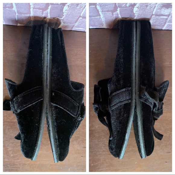 SOLD IN BUNDLE Black Velvet & Shearling “Liberty” Slippers - Picture 4 of 12